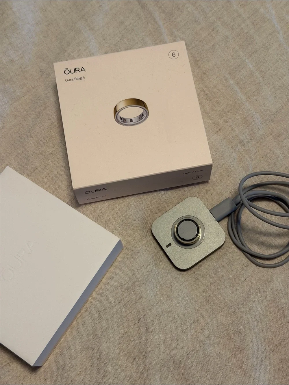 Oura Ring Gen 4 - Gold size 6
